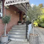 Arnkilhus Hotell *